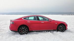 Tesla Model S P85D: The D is like nothing else on the road